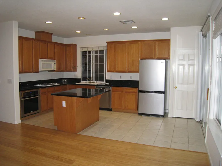 134 Gerbera St — Photo 3