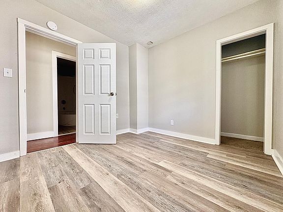 5th image of 816 S 34th St
