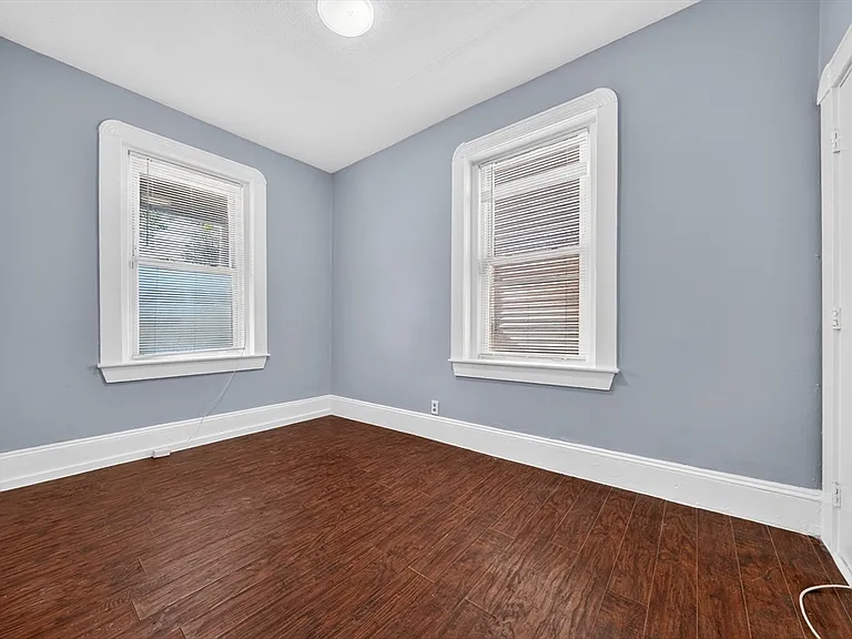 137 Shurtleff St #1 — Photo 4
