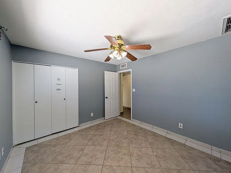 3848 W North Ln — Photo 50