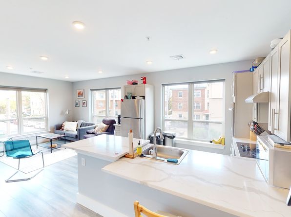 55 W 5th St Unit 201