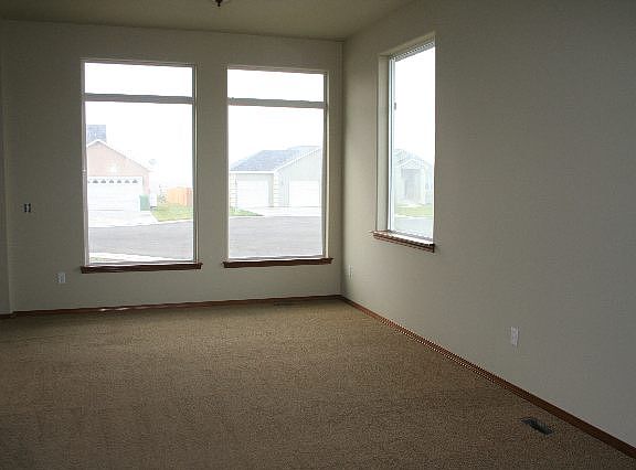 4th image of 6203 W Buena Ct