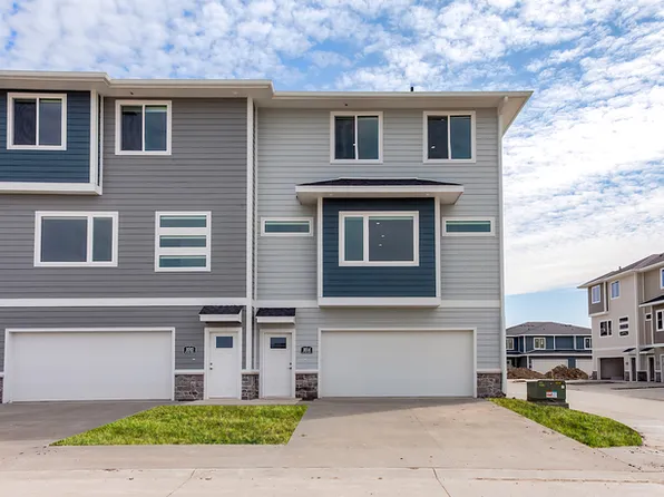 1017 NW Lexi Ln, Waukee, IA 50263