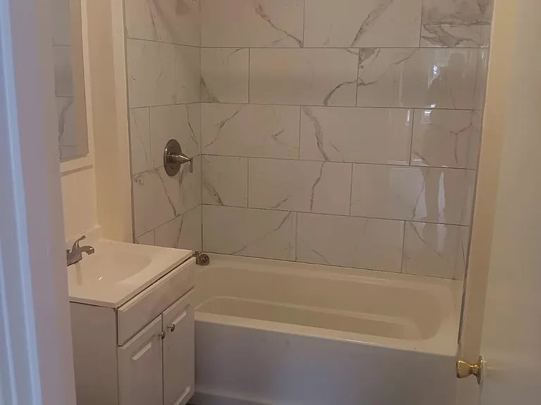 1032 Campbell Ave #3 — Photo 9