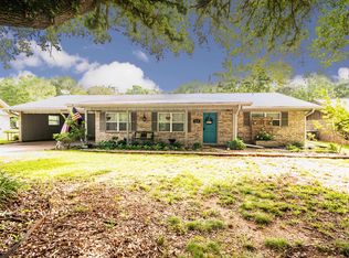 1020 Binns Dr, Monticello, AR 71655