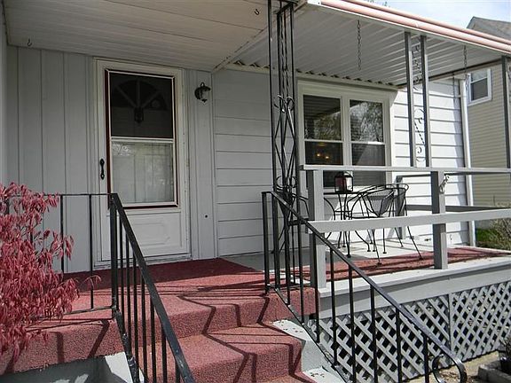 5th image of 231 Curtiss Wright Blvd