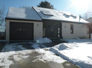 3 Governeurs Ln, Endicott, NY 13760