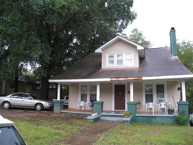 1st image of 338 2nd Street Pl SE