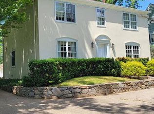 330 Oak Ter, Saint Davids, PA 19087