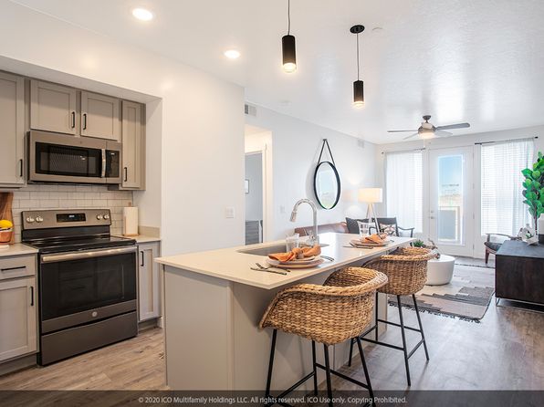 590 N Station Pkwy #B213
