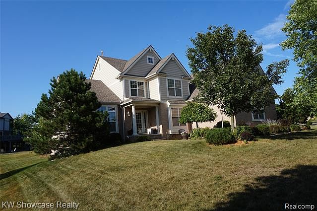 1st image of 4684 Rosewood Ln