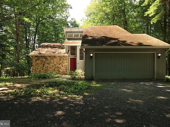 5th image of 50 Toms Ln