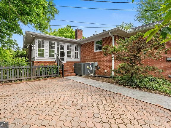 3rd image of 4263 Jackson Rd