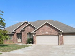 3263 W Smith St, Springfield, MO 65803