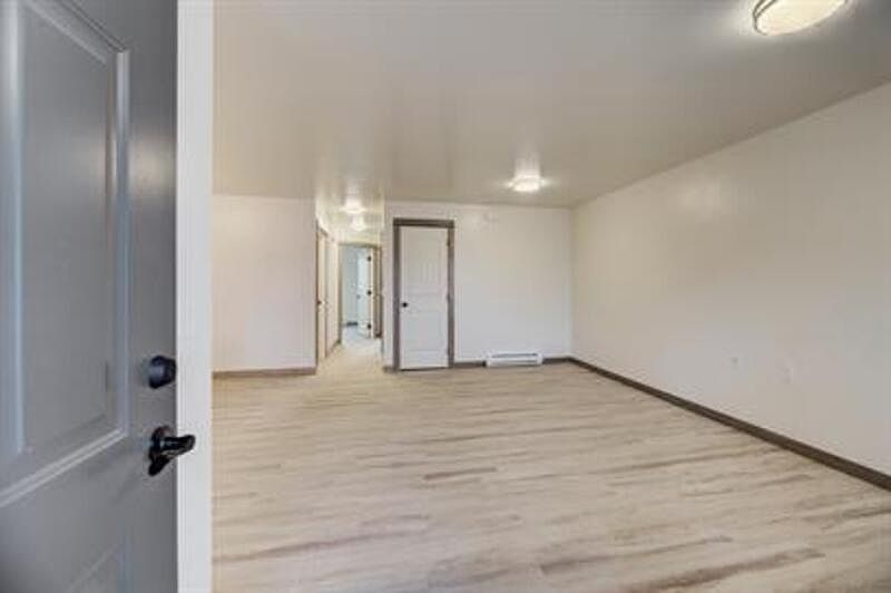 1st image of 3105 Cooney Dr #1