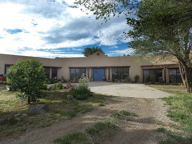 1st image of 1131 La Cienaga