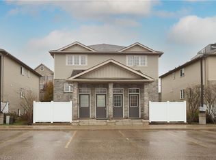 240 Westmeadow Dr #10B, Kitchener, ON N2N 0A1