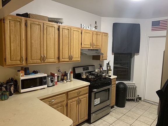 5th image of 304 E 93rd St APT 2A