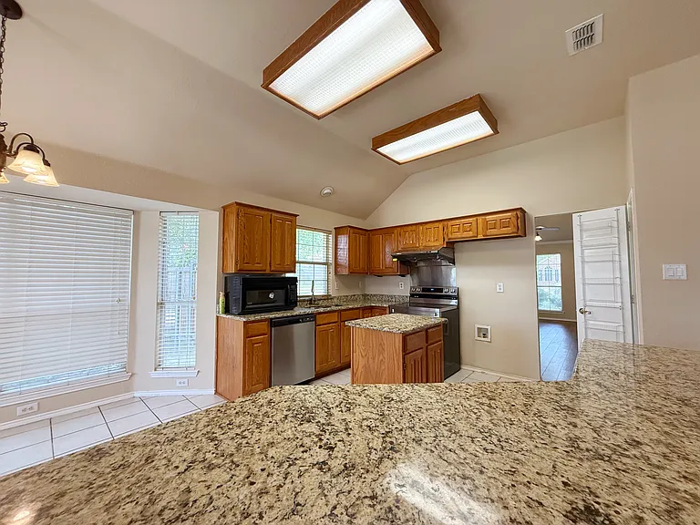 6000 Arlington Dr — Photo 13