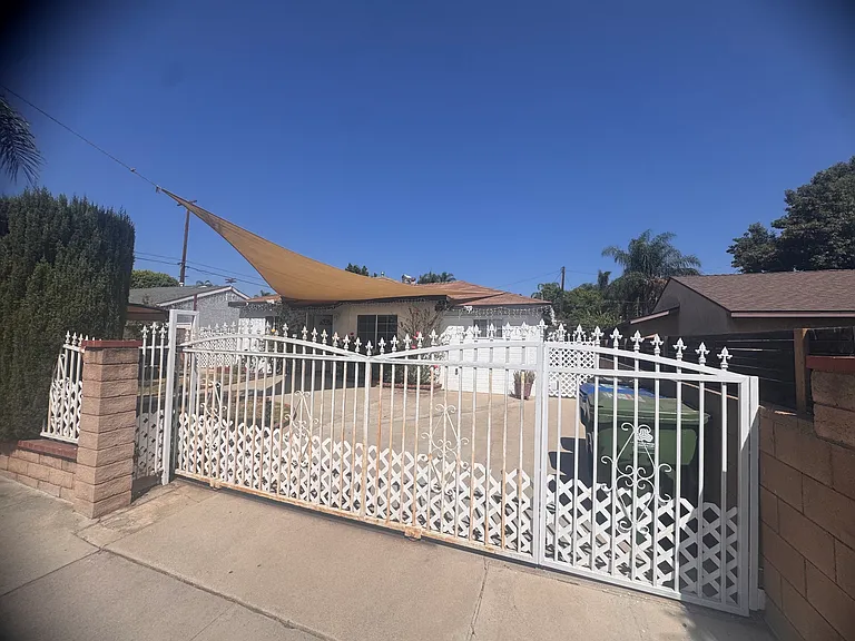 15175 Nurmi St — Photo 1