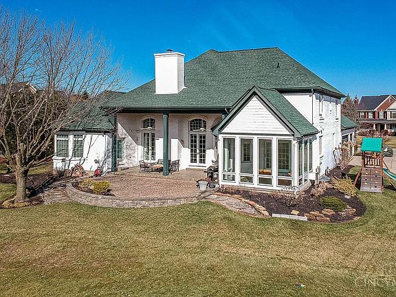 3rd image of 8087 Laurel Lake Ct