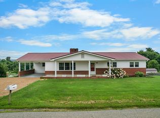 34296 Stagecoach Rd, Glade Spring, VA 24340