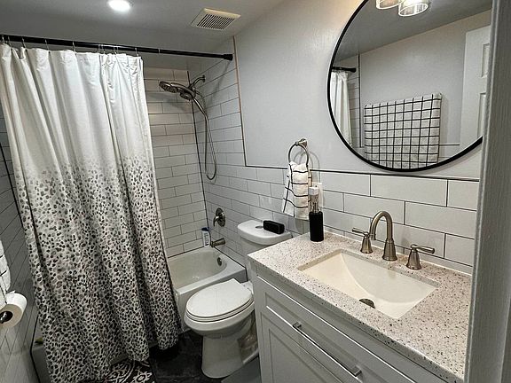3rd image of 10 E 118th St #212