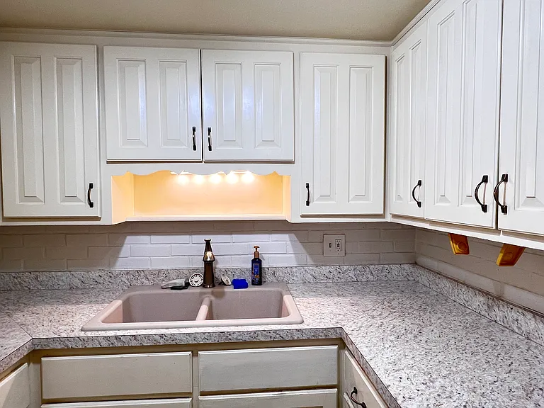 8141 Valley Estates Dr — Photo 21