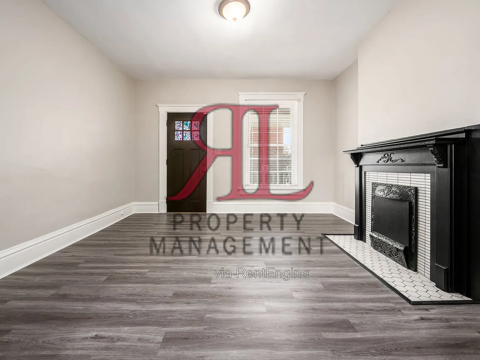 3 bed, 1.0 bath, 1300 sqft, $1,695 — Photo 3