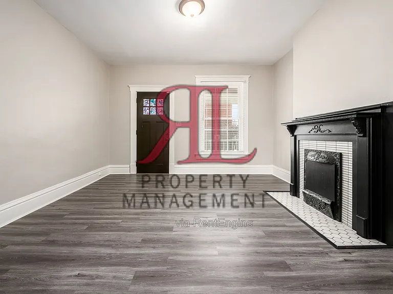 1268 Courtland Ave — Photo 3