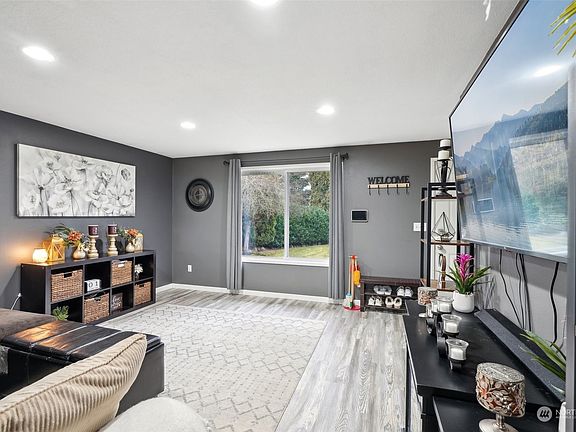 5th image of 8601 NE 161st Avenue