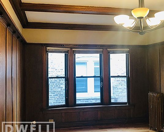 4th image of 4068 N Kenmore Ave #3