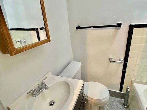 4th image of 336 E 83rd St APT 5a