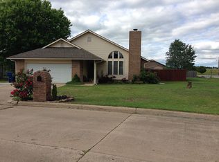 602 Persimmon Dr, Vinita, OK 74301