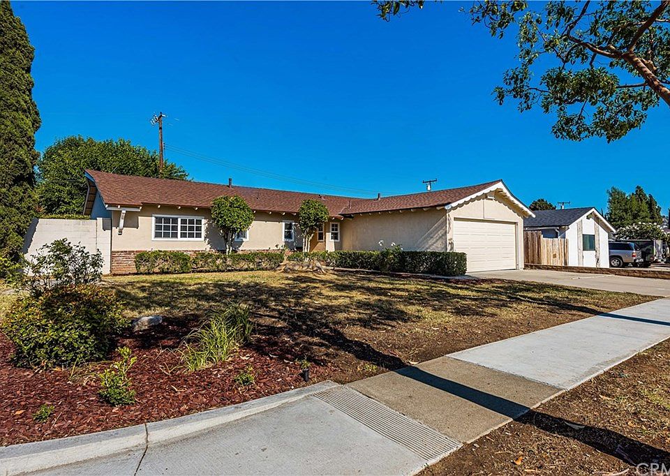 1st image of 11252 S Espanita St