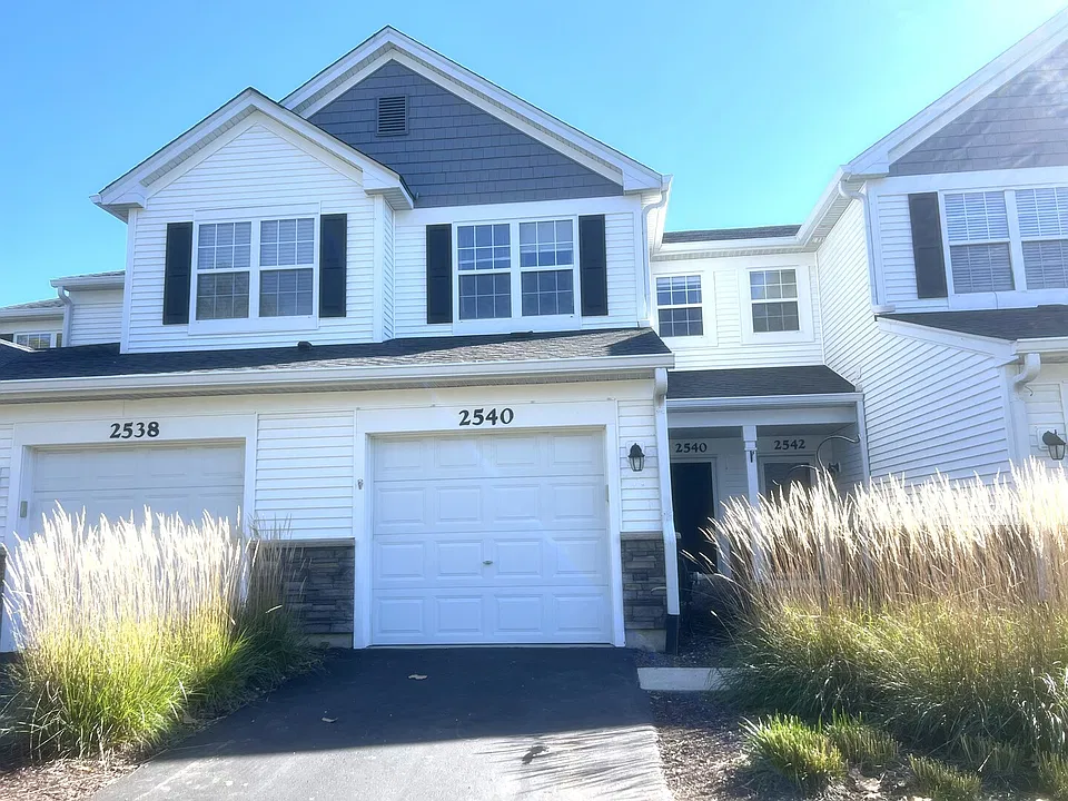 2540 Golf Ridge Cir #2540