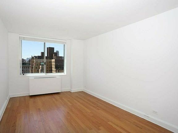 5th image of 424 W End Ave #1710