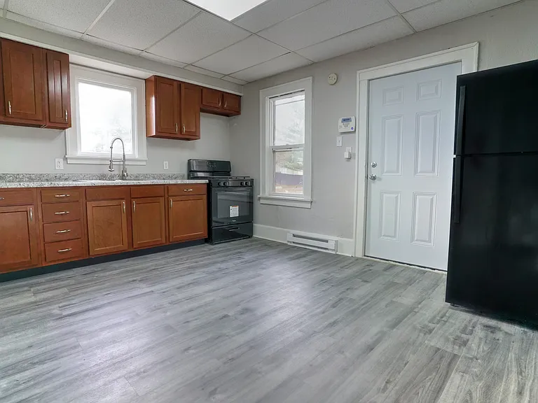 501 N Eddy St — Photo 8