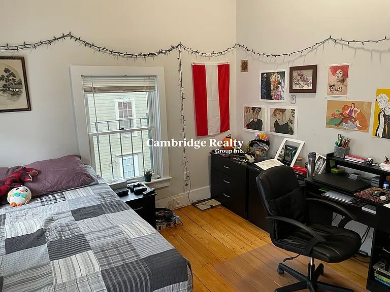 115 Pleasant St #B — Photo 8