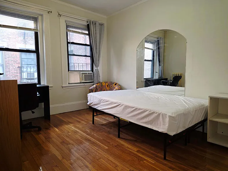 1258 Commonwealth Ave — Photo 1