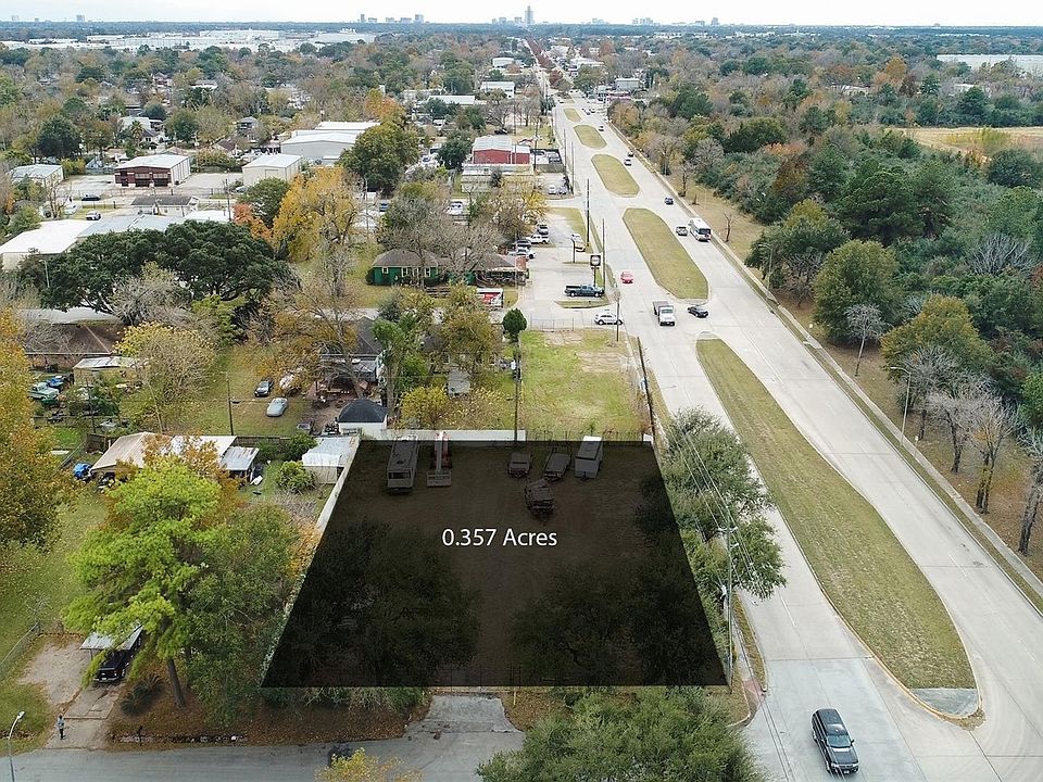 1st image of 10155 Comanche Ln