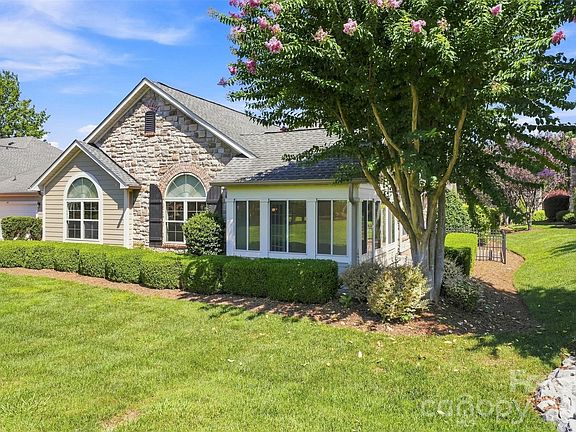 2nd image of 821 Ledgestone Ct