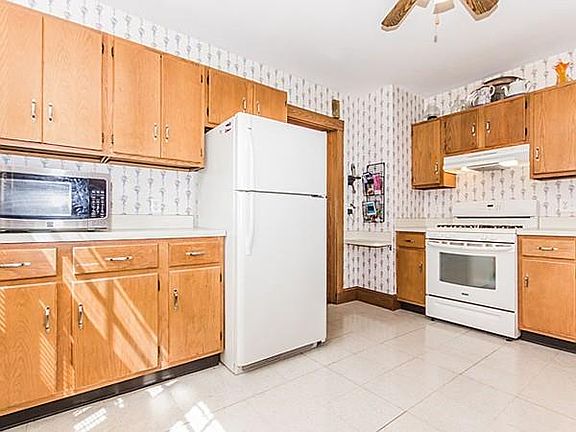 4th image of 58 Fairmont Ave