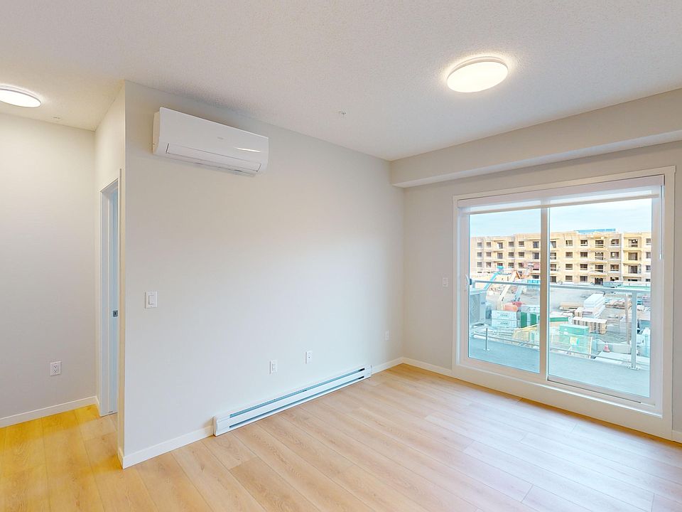 1st image of 550 Belmont St SW #4322