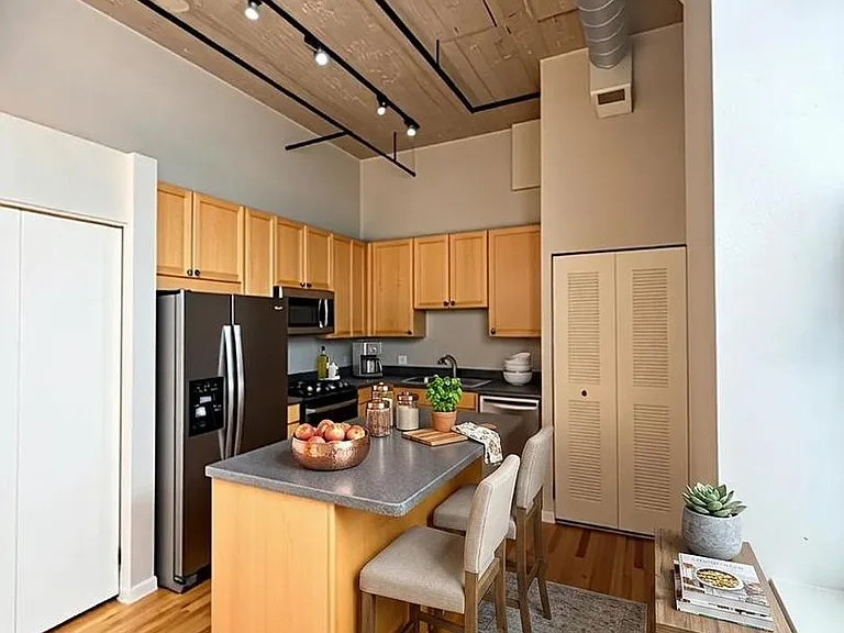 758 N Larrabee St #831 — Photo 2
