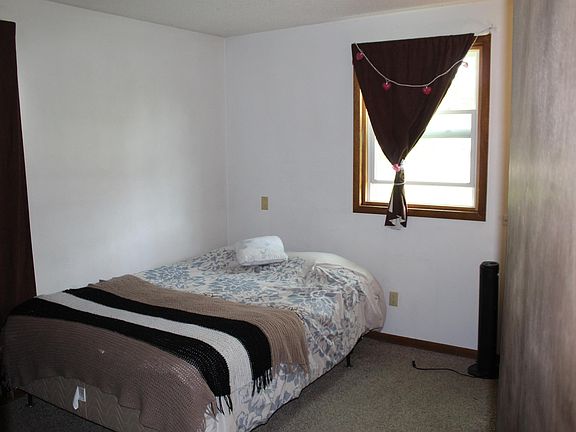 5th image of 255 S Chestnut St #1