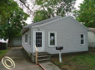 6125 Oldham St, Taylor, MI 48180