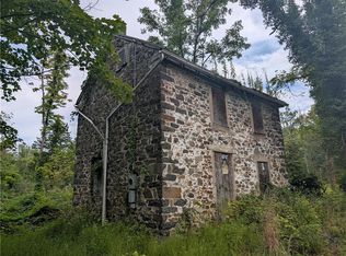 3051 Bursonville Rd, Riegelsville, PA 18077