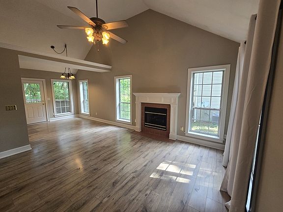 2nd image of 1117 N Concord Rd