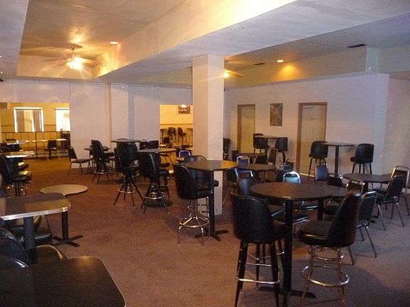 5th image of 7301 Lake Drive